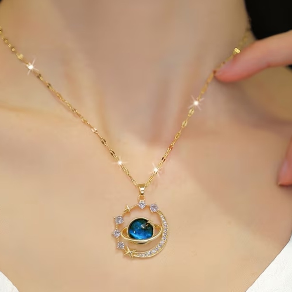 Elegant Gold and Blue Necklace